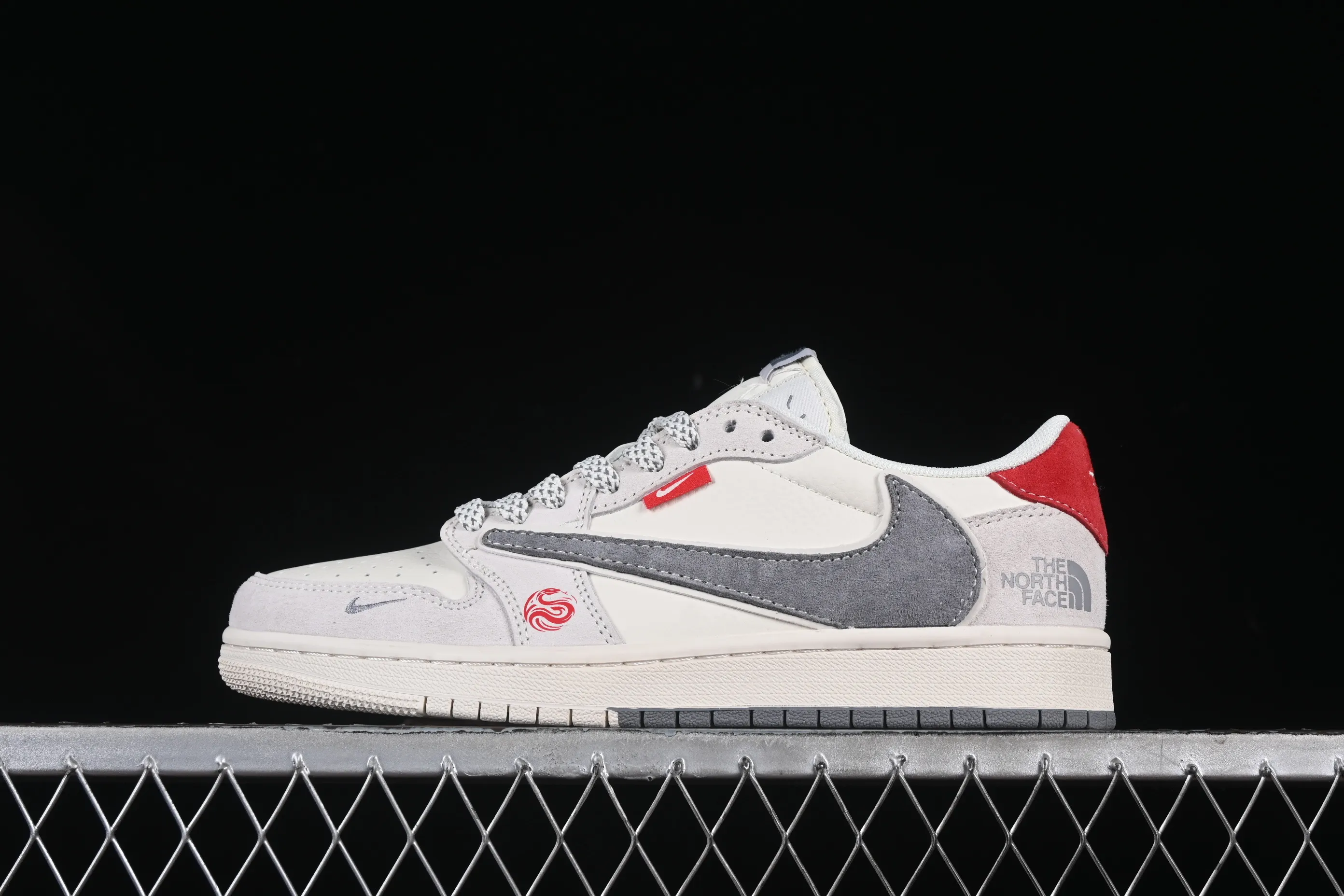 All categories Air Jordan Jordan series basketball shoes Air Jordan 1 Low high-end customized low-top sneakers Travis Scott x Fragment Design x Air Jordan 1 Low OG SP AJ1 Joe 1 North Face joint brand Year of the Snake limited pair beige low-top cultural casual sneakers SJ2068-145